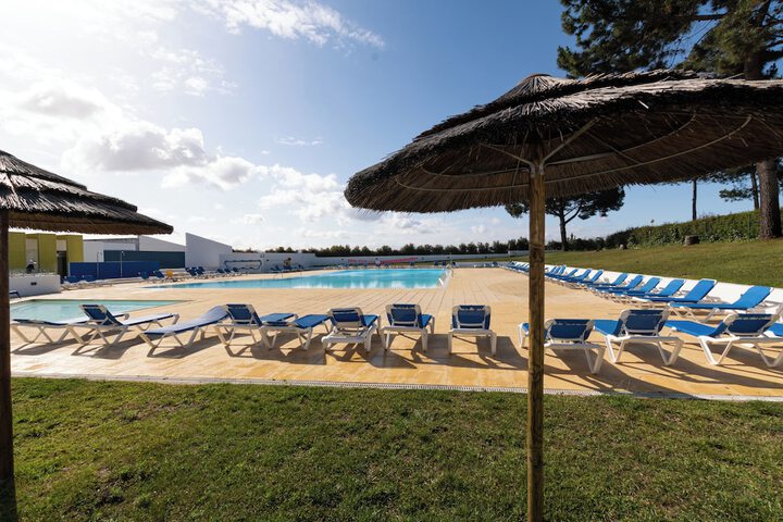 Pools & Facilities