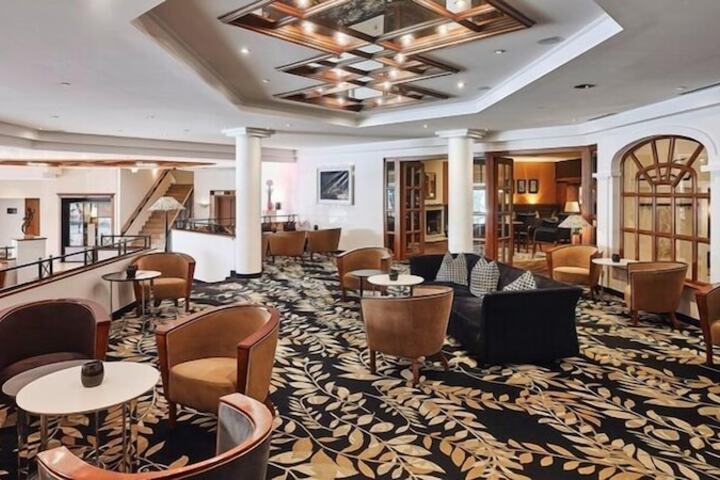 Lobby Photo
