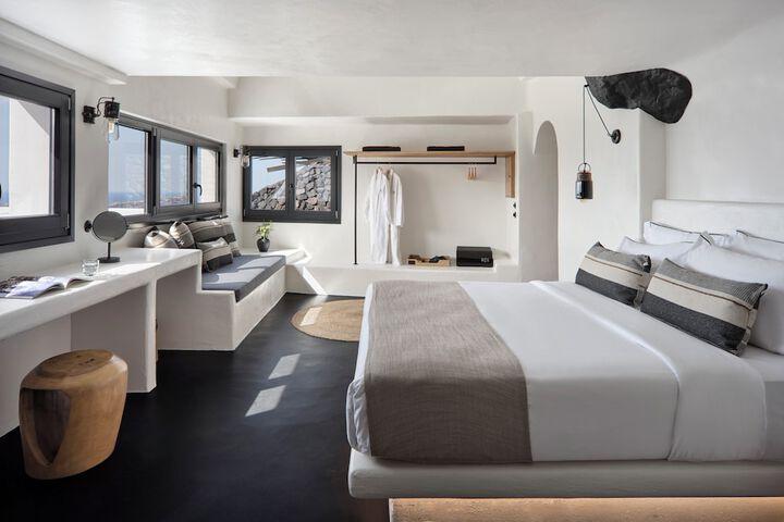 Room 212 of 303