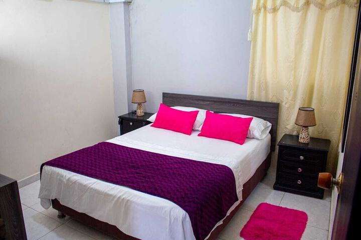 Room 4 of 7