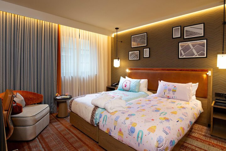 Room 15 of 103