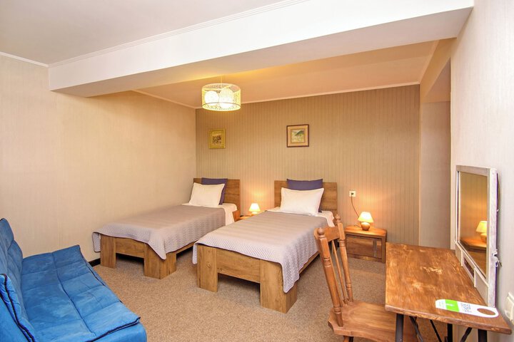 Room 1 of 46