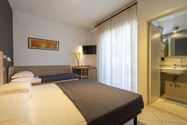 Room 35 of 115