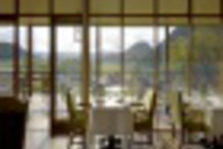 Dining 385 of 706