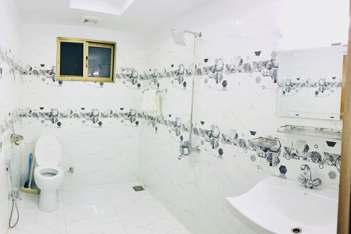 Room 65 of 87
