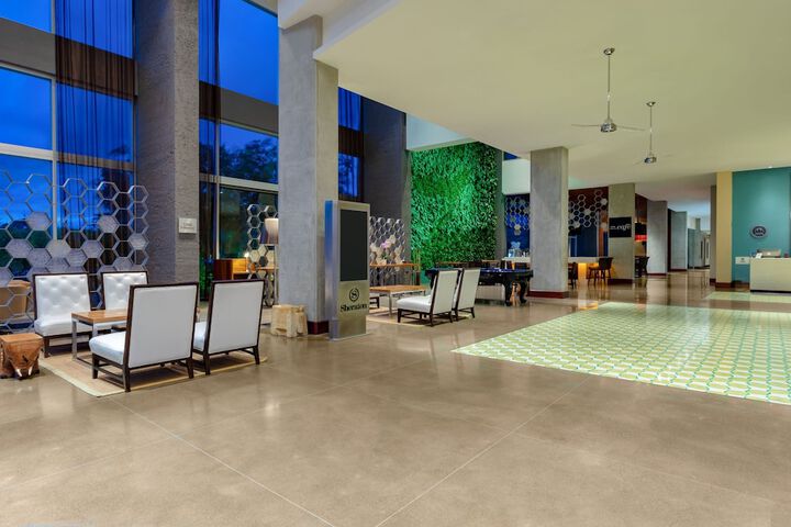Hotel Interior 3 of 72
