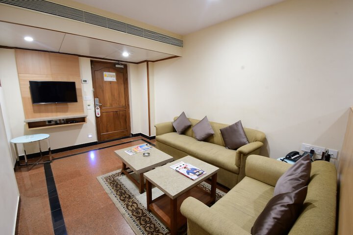 Room 19 of 36