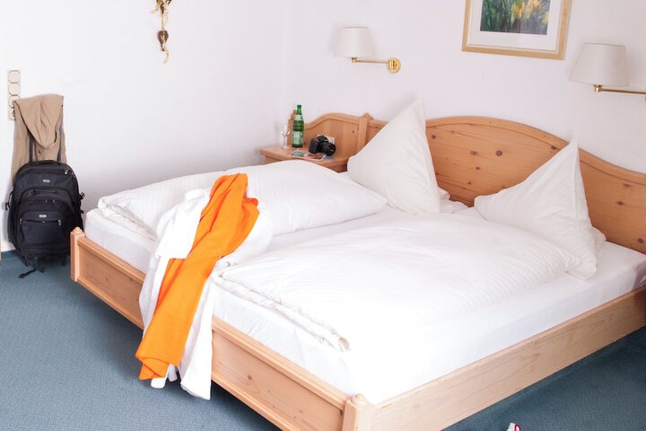 Room 5 of 36