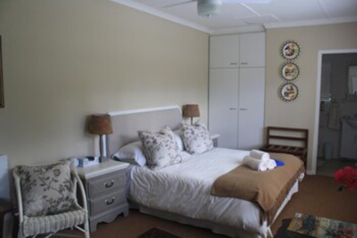 Room 4 of 11