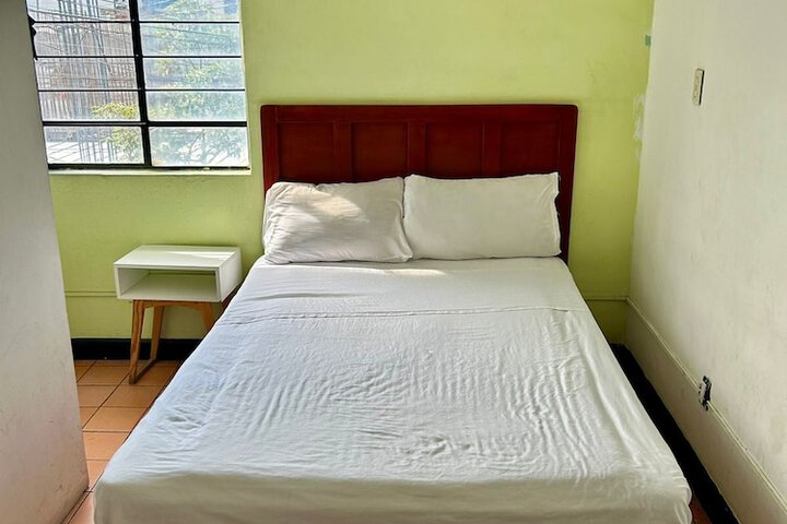 Room 28 of 79