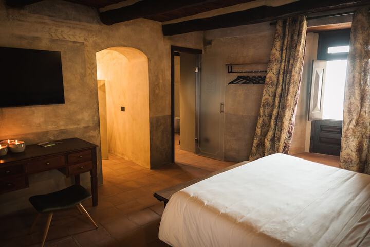 Room 25 of 62
