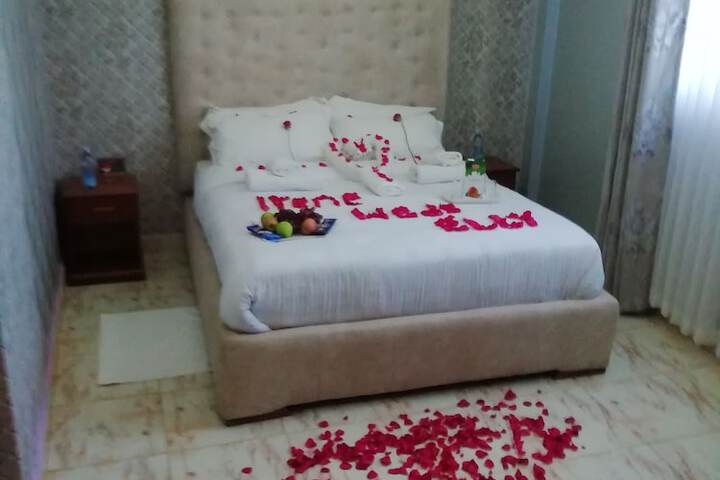 Room 13 of 26
