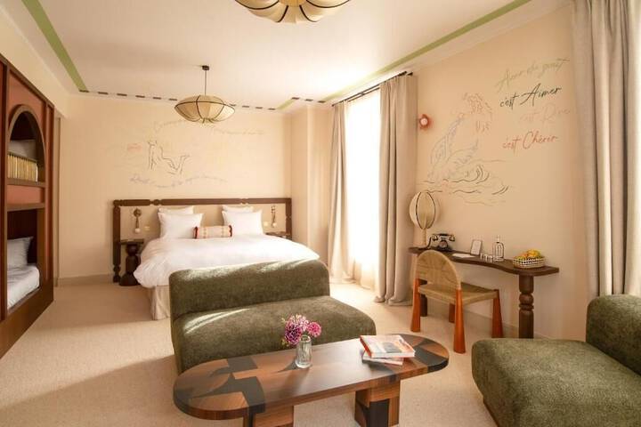 Room 14 of 42