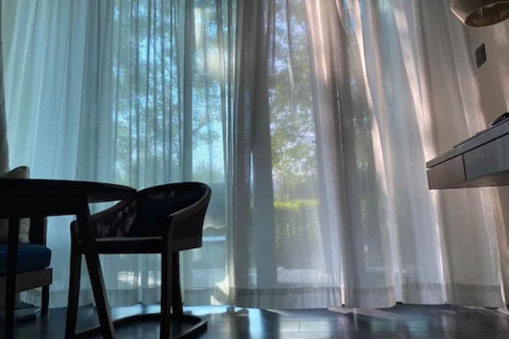 Room 28 of 104