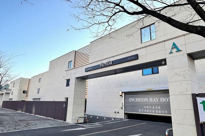 Hotel 115 of 140
