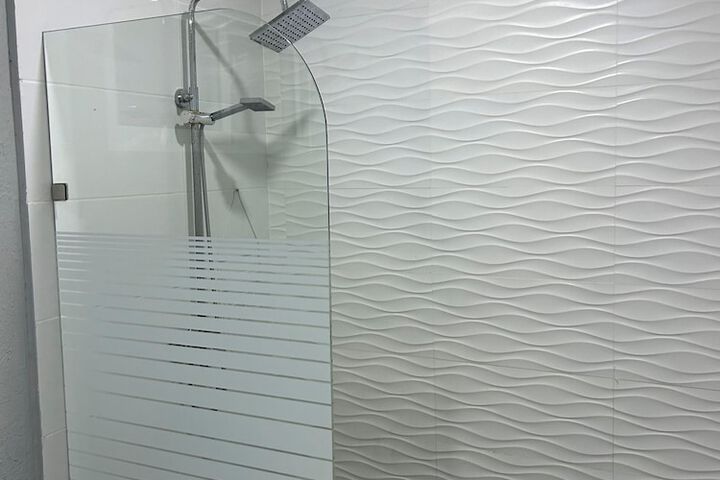 Room 10 of 22