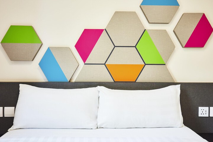 Room 17 of 26