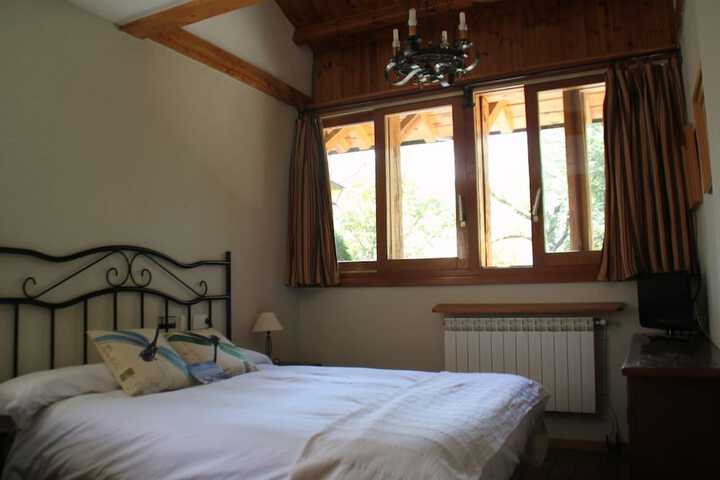 Room 6 of 27