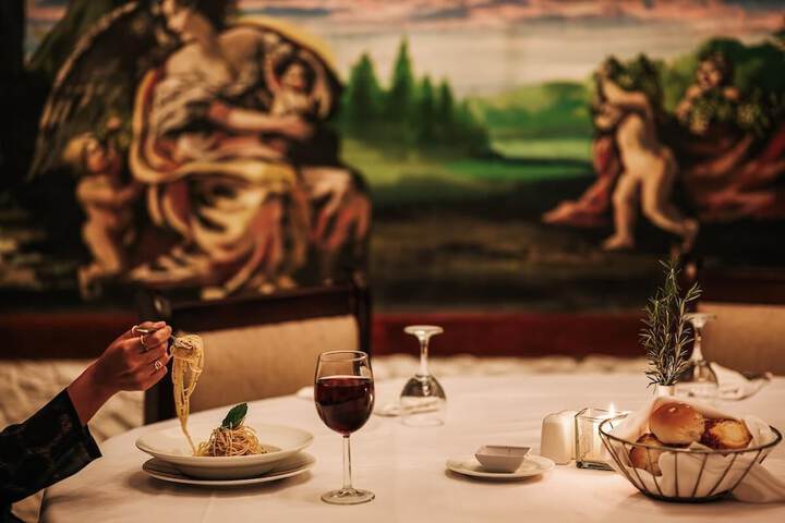 Dining 109 of 156