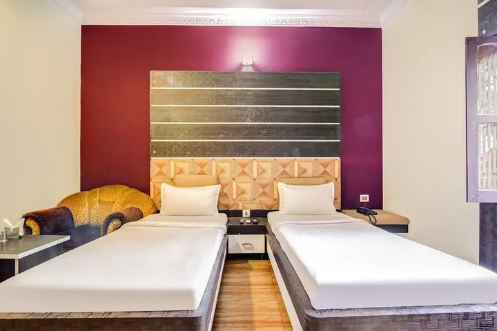 Room 3 of 12
