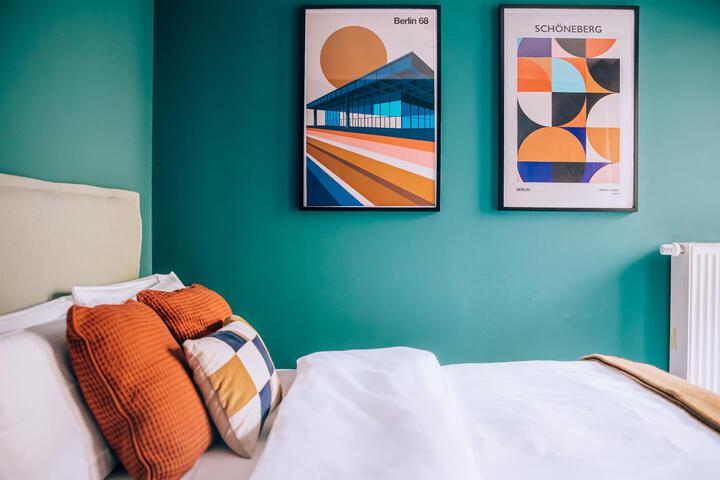 Room 7 of 25