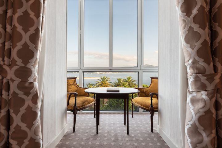 Room 51 of 130