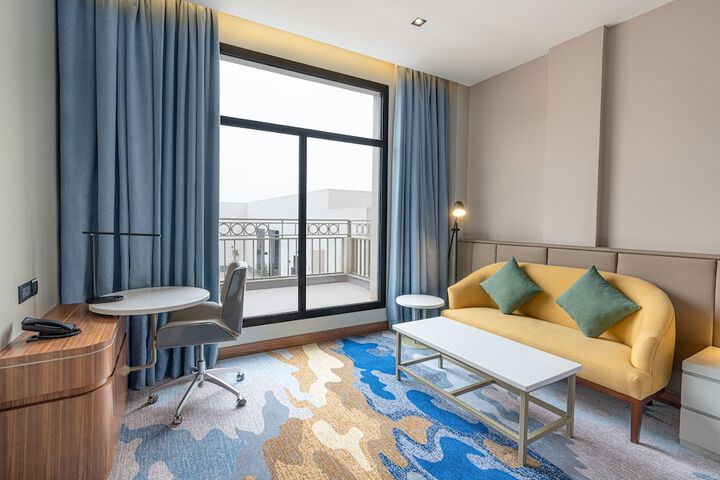 Room 21 of 80