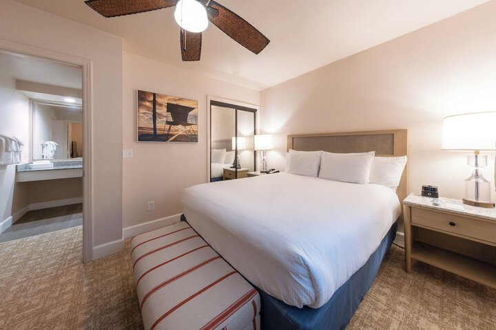 Room 14 of 76