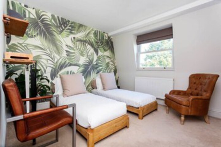 Room 15 of 20