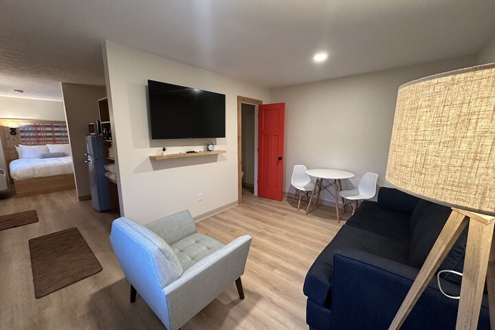 Room 74 of 103