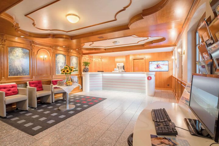 Guest Lobby