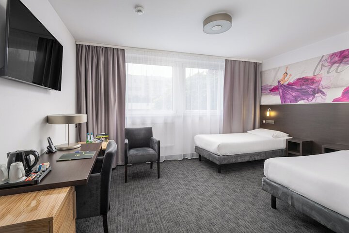 Room 32 of 139