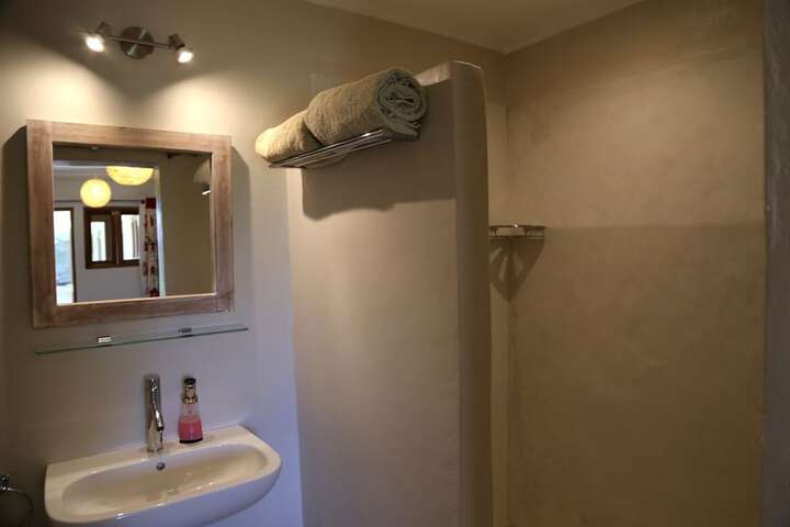 Room 20 of 33
