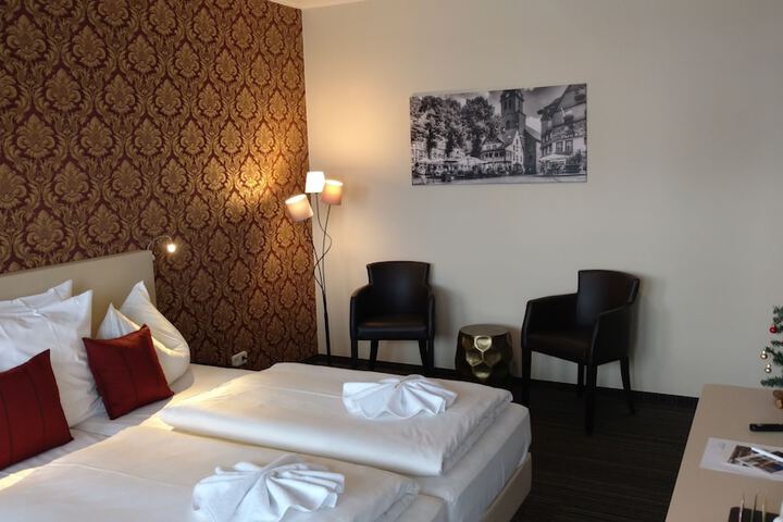 Room 6 of 64