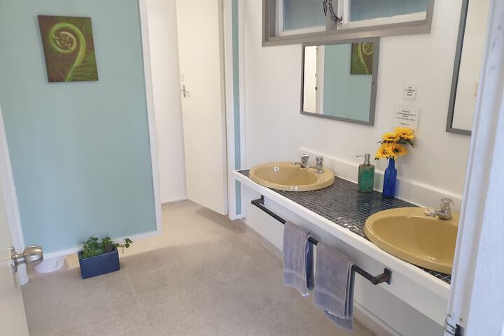 Room 9 of 23