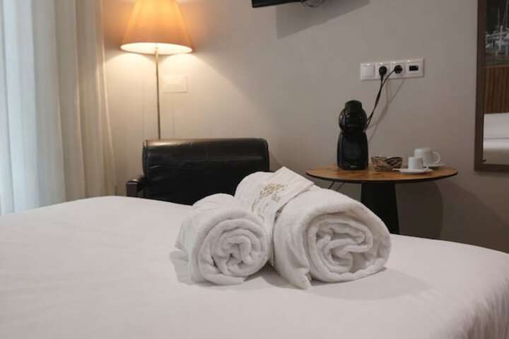 Room 9 of 21