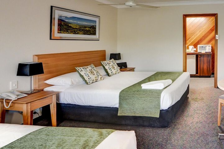 Room 16 of 73