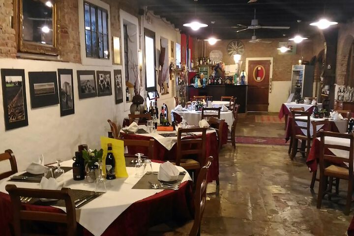 Dining 3 of 12