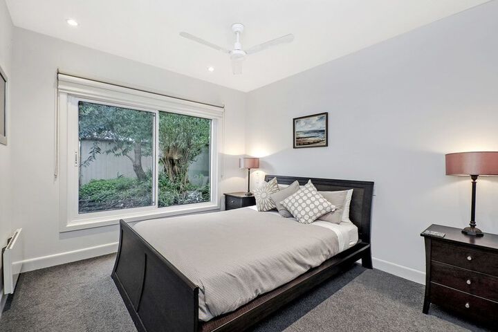Room 4 of 11