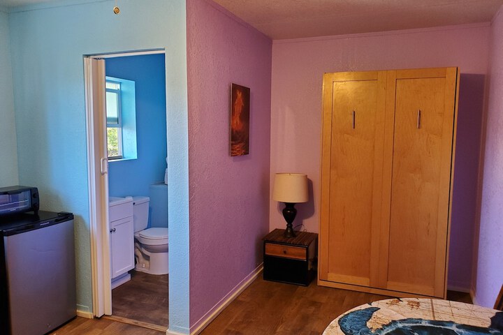 Room 82 of 222