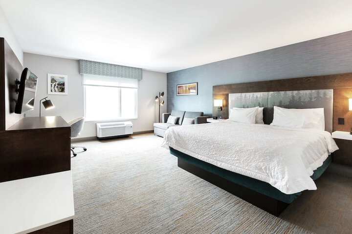 Room 7 of 42