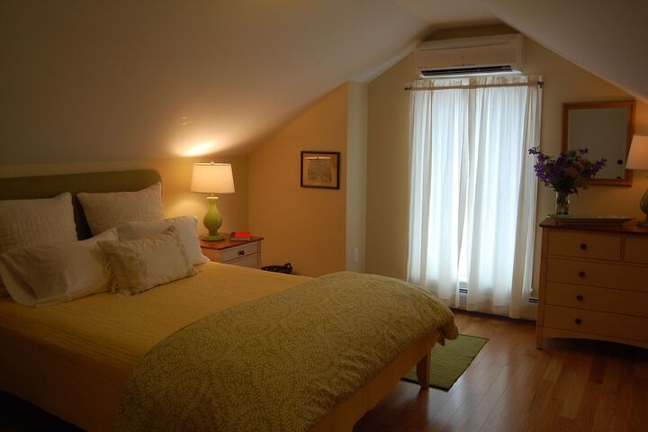 Room 3 of 43