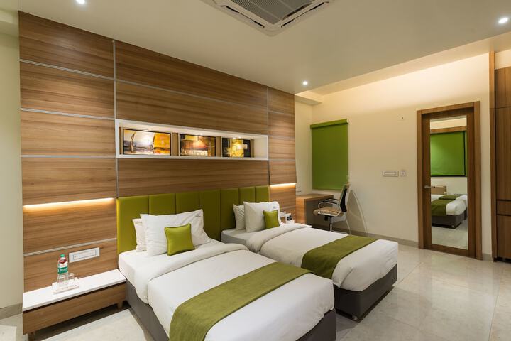 Room 46 of 85