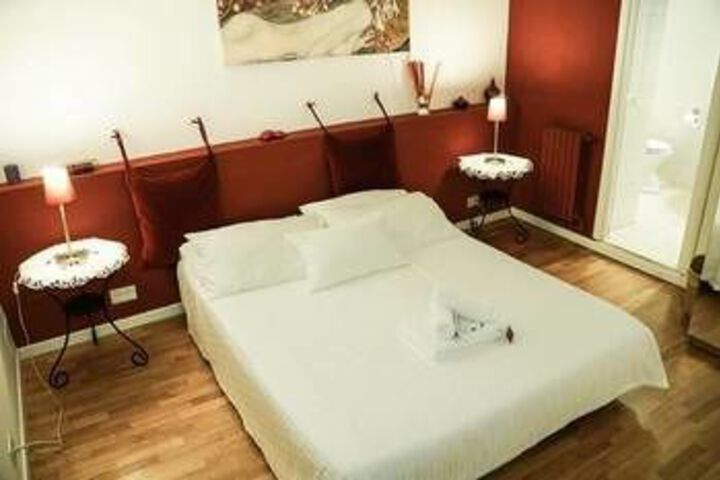 Room 16 of 24