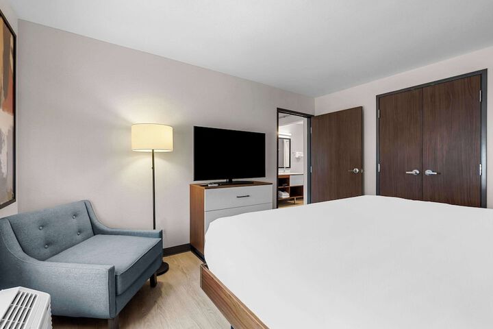 Suite 2 Queen Beds (2 of 14)