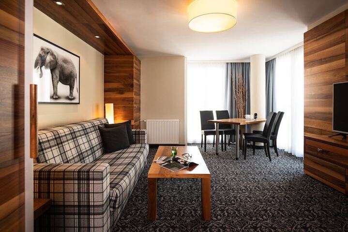 Room 7 of 29