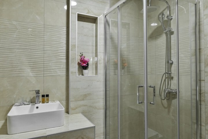 Room 43 of 55
