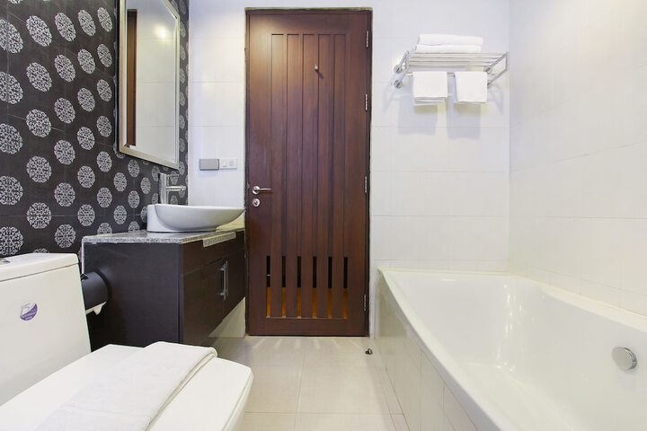 Room 18 of 34