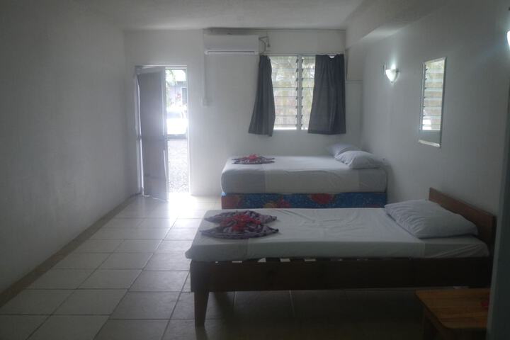 Room 18 of 128