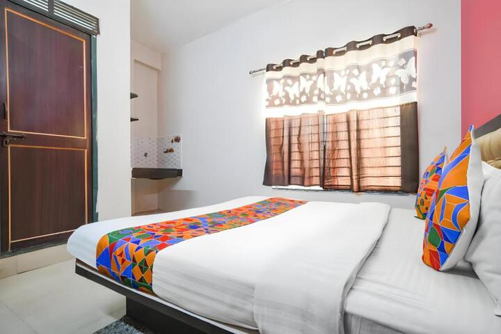 Hotel royal palace